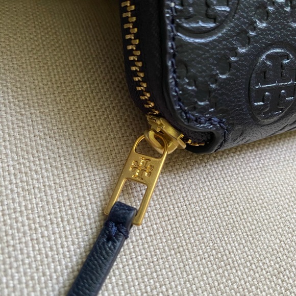 Tory Burch T Monogram Leather Zip Continental Wallet - Picture 3 of 9